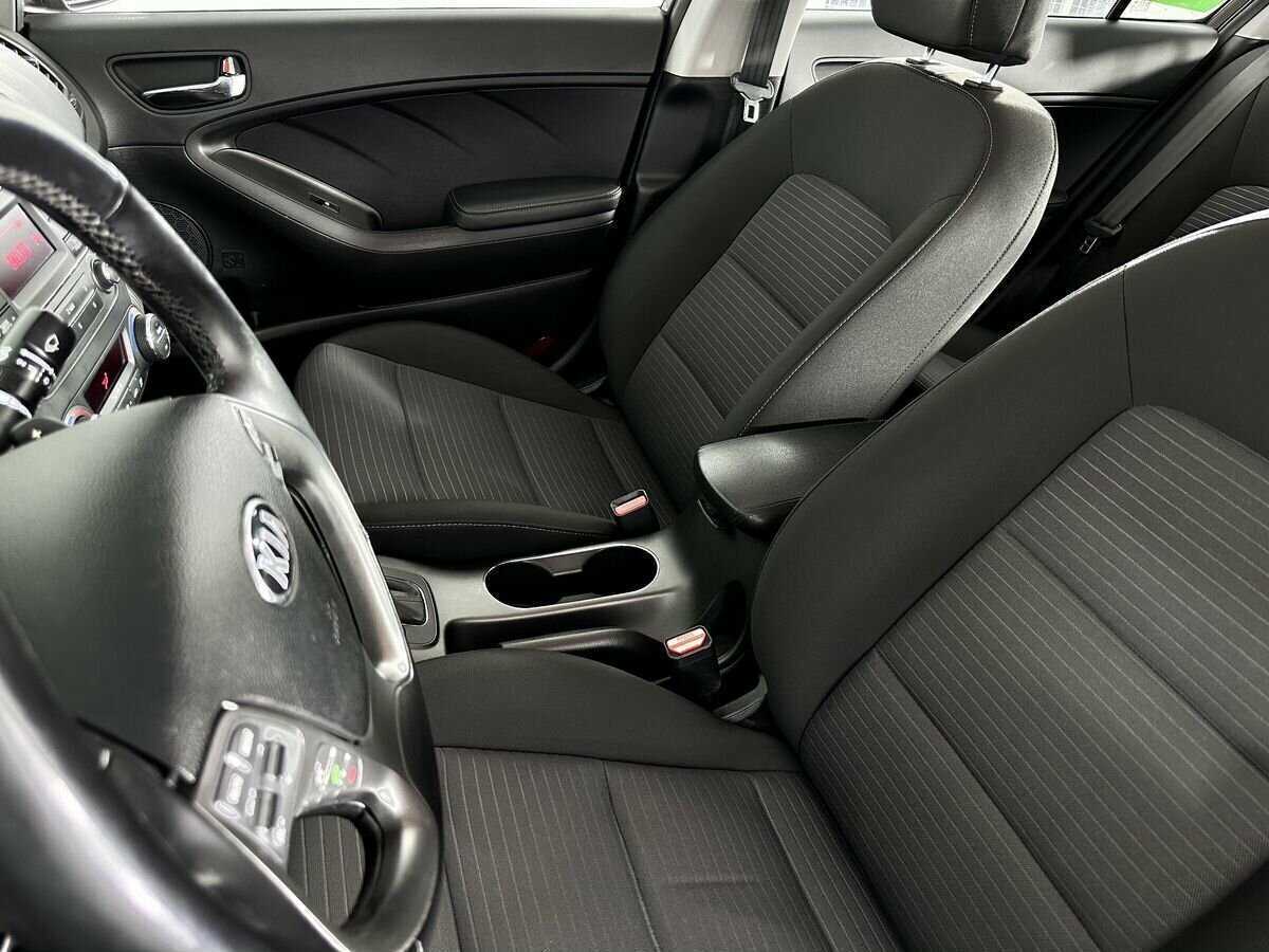 Купить Kia Cerato с пробегом. Фото: #4