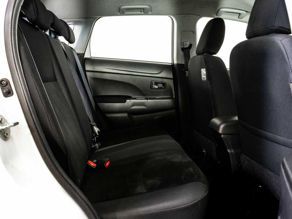 Купить Mitsubishi ASX с пробегом. Фото: #10