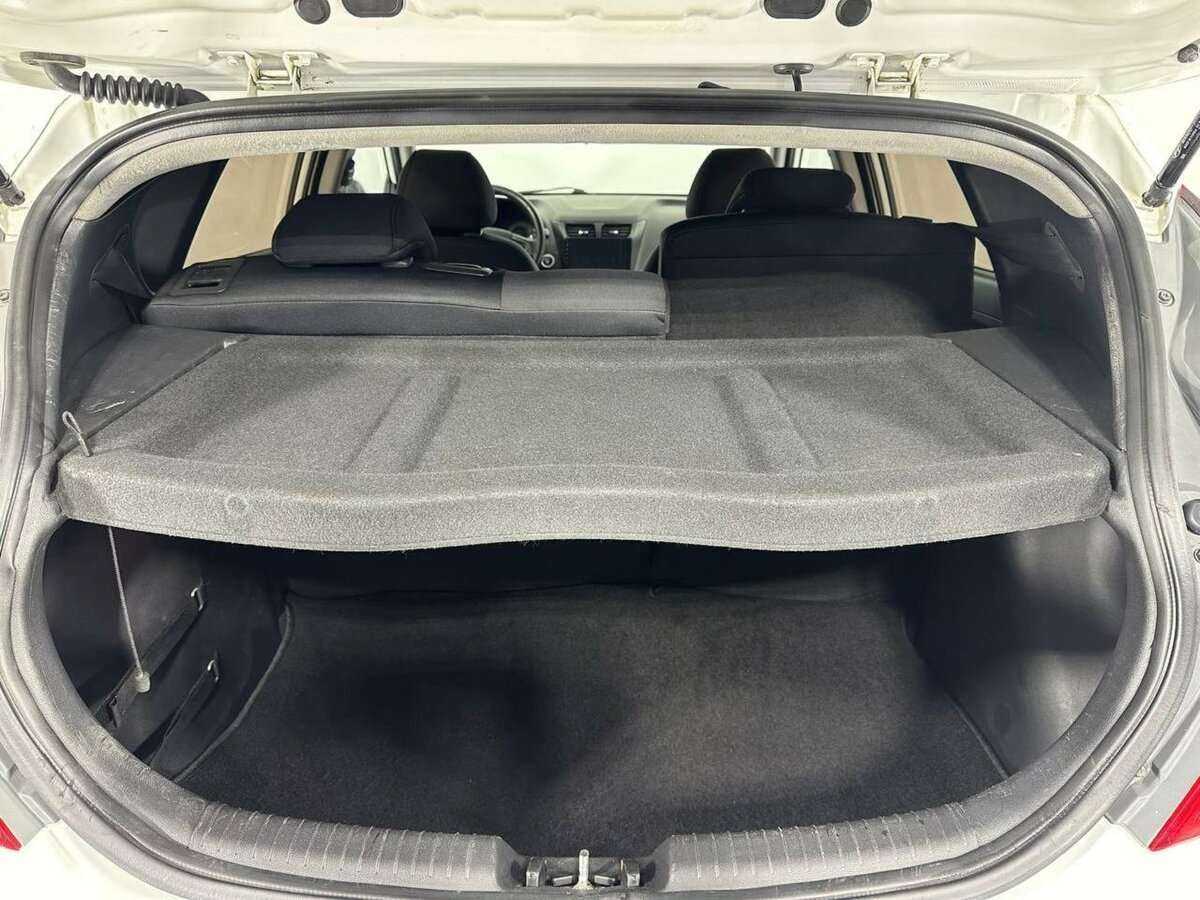 Купить Hyundai Solaris с пробегом. Фото: #16