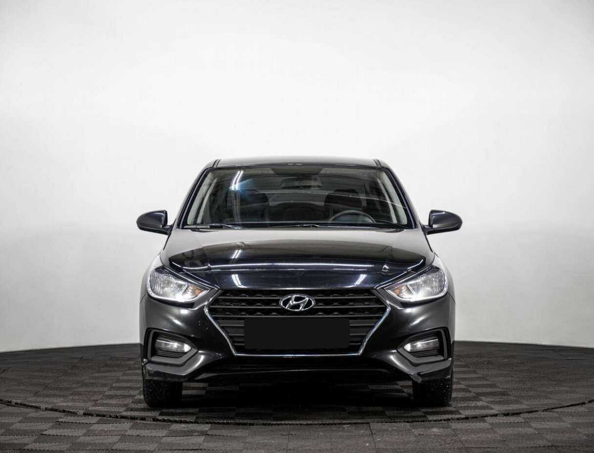 Купить Hyundai Solaris с пробегом. Фото: #1