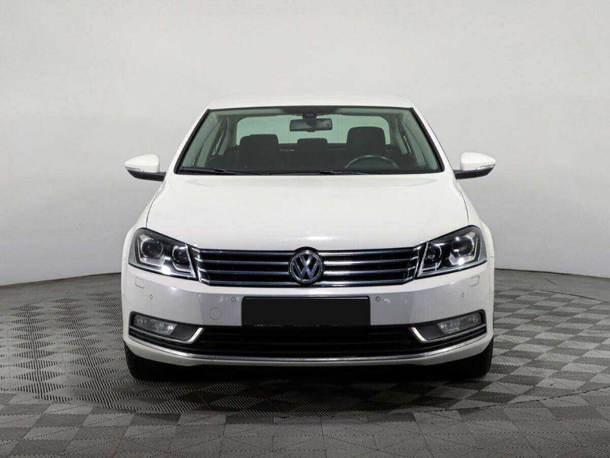 Купить Volkswagen Passat с пробегом. Фото: #1