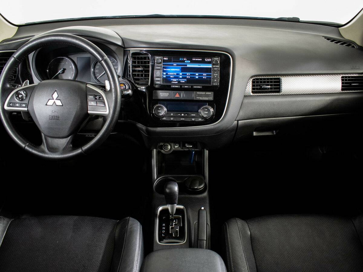 Купить Mitsubishi Outlander с пробегом. Фото: #10