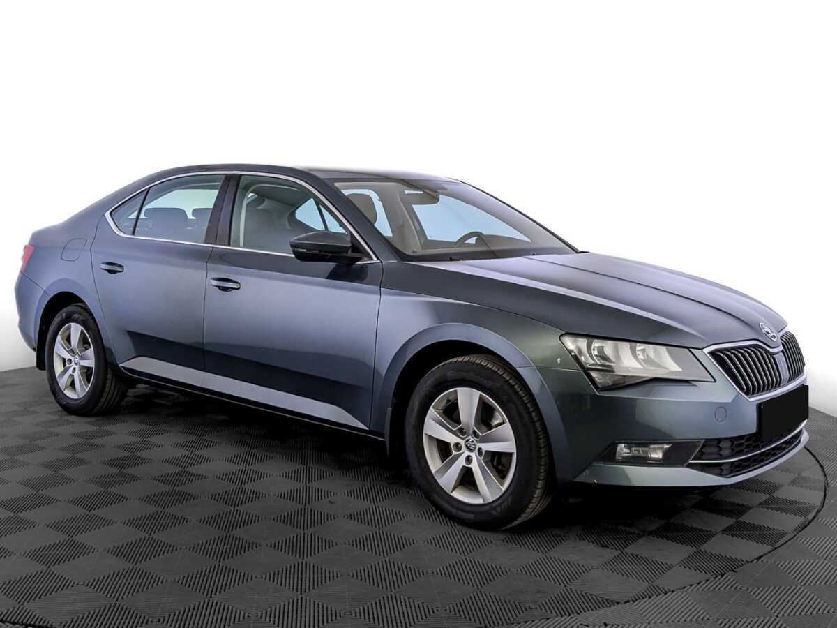 Купить Skoda Superb с пробегом. Фото: #2