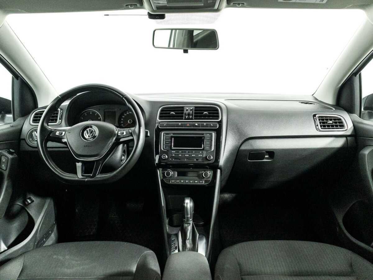 Купить Volkswagen Polo с пробегом. Фото: #12