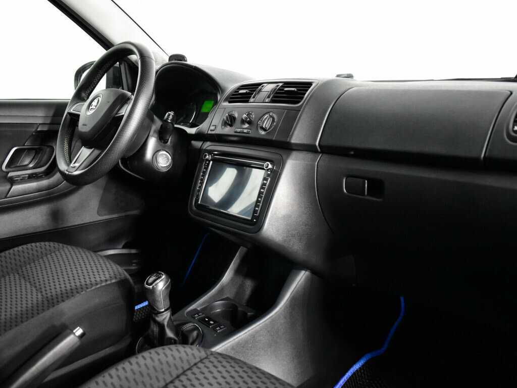 Купить Skoda Fabia с пробегом. Фото: #8