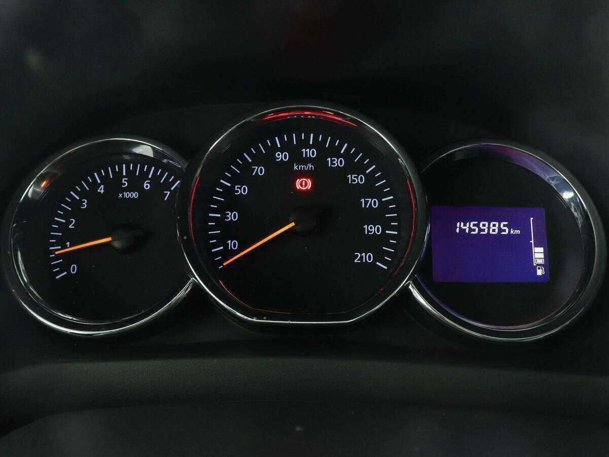 Купить Renault Logan с пробегом. Фото: #9