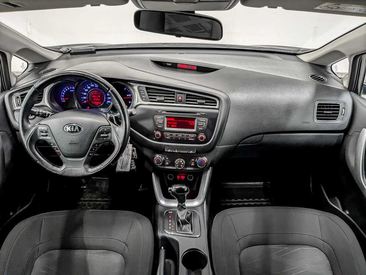 Купить Kia Ceed с пробегом. Фото: #13
