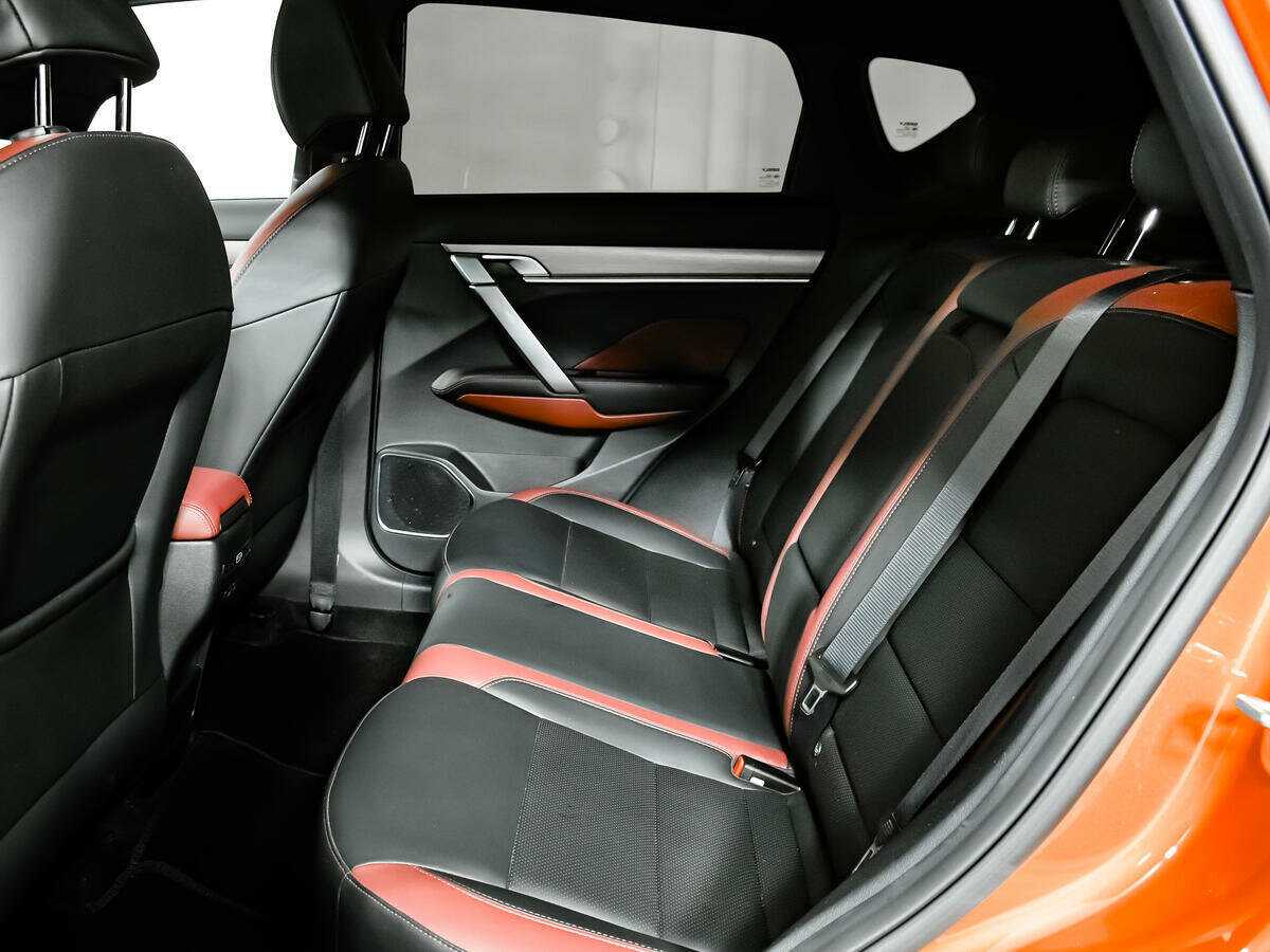 Купить Geely Coolray с пробегом. Фото: #11