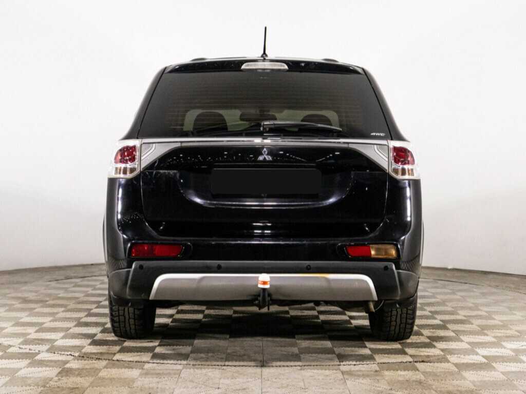Купить Mitsubishi Outlander с пробегом. Фото: #4