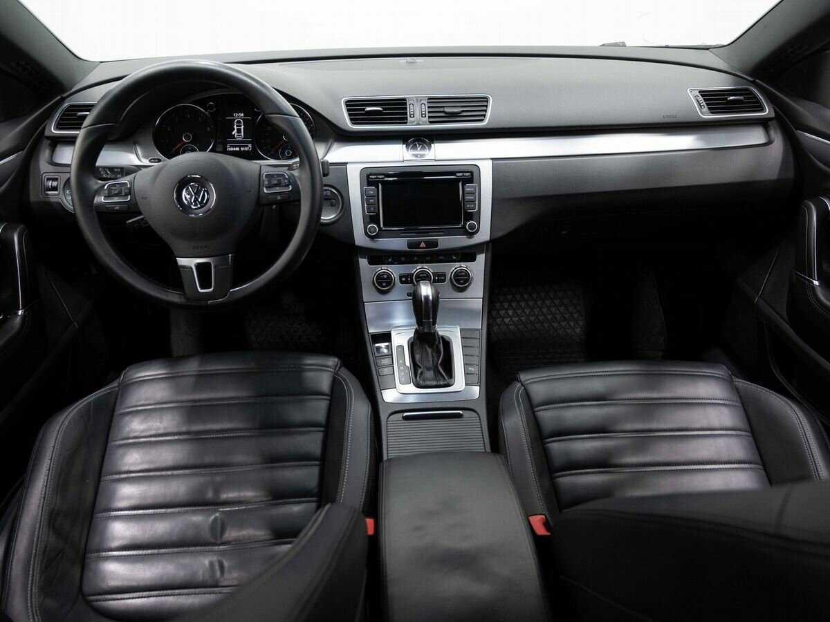 Купить Volkswagen Passat CC с пробегом. Фото: #12