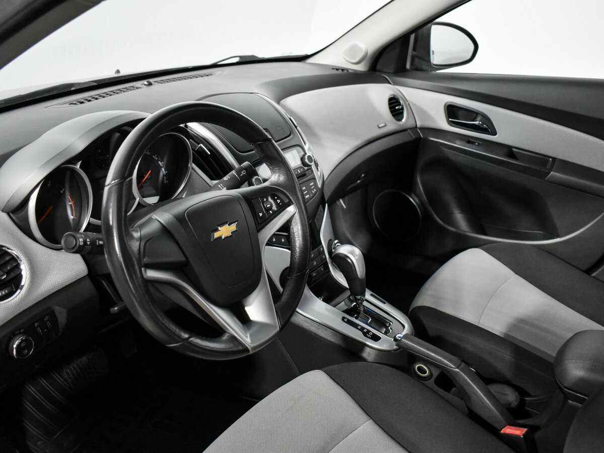 Купить Chevrolet Cruze с пробегом. Фото: #8