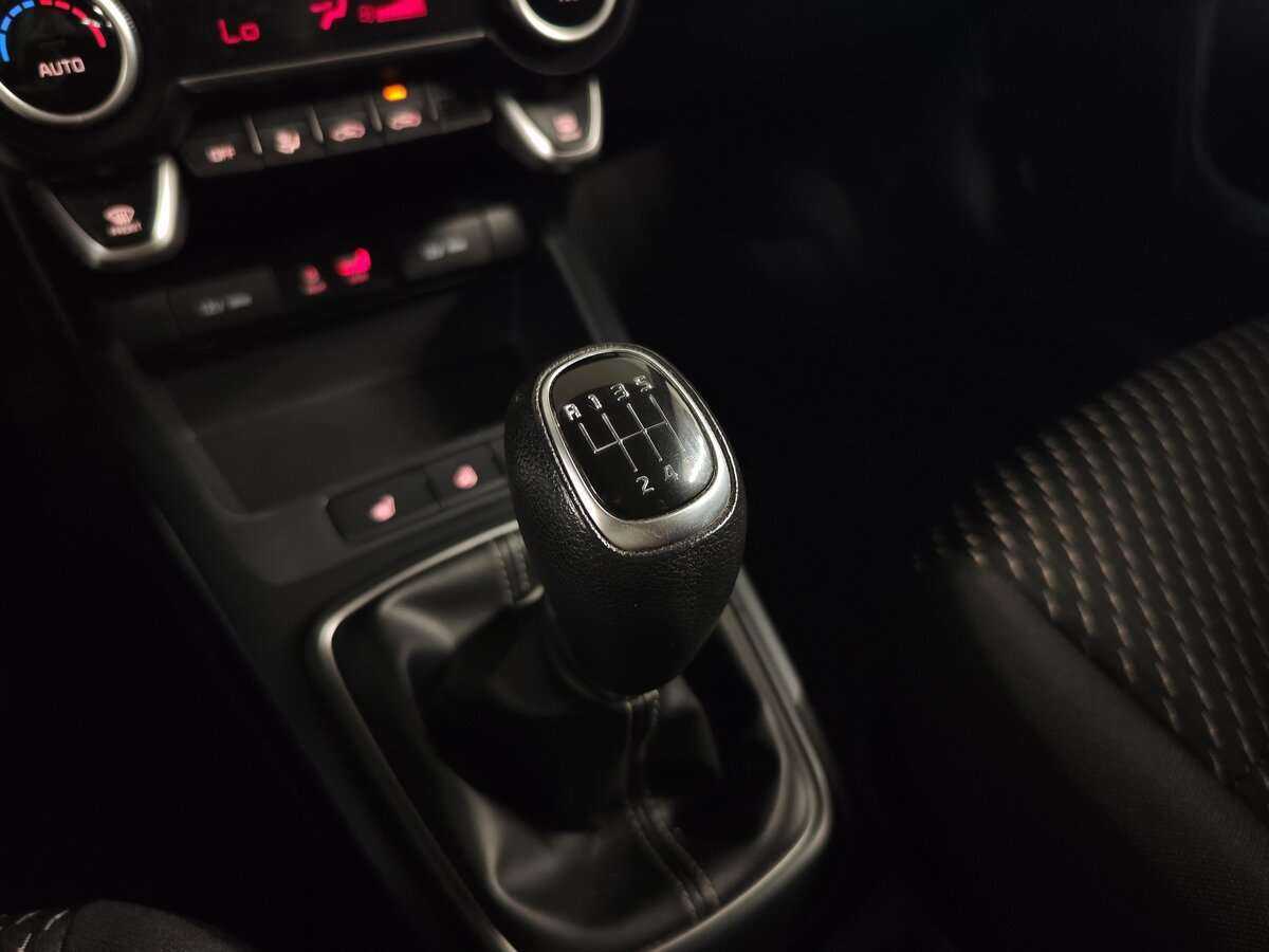 Купить Kia Rio с пробегом. Фото: #6