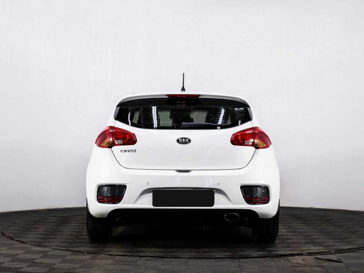Купить Kia Ceed с пробегом. Фото: #4