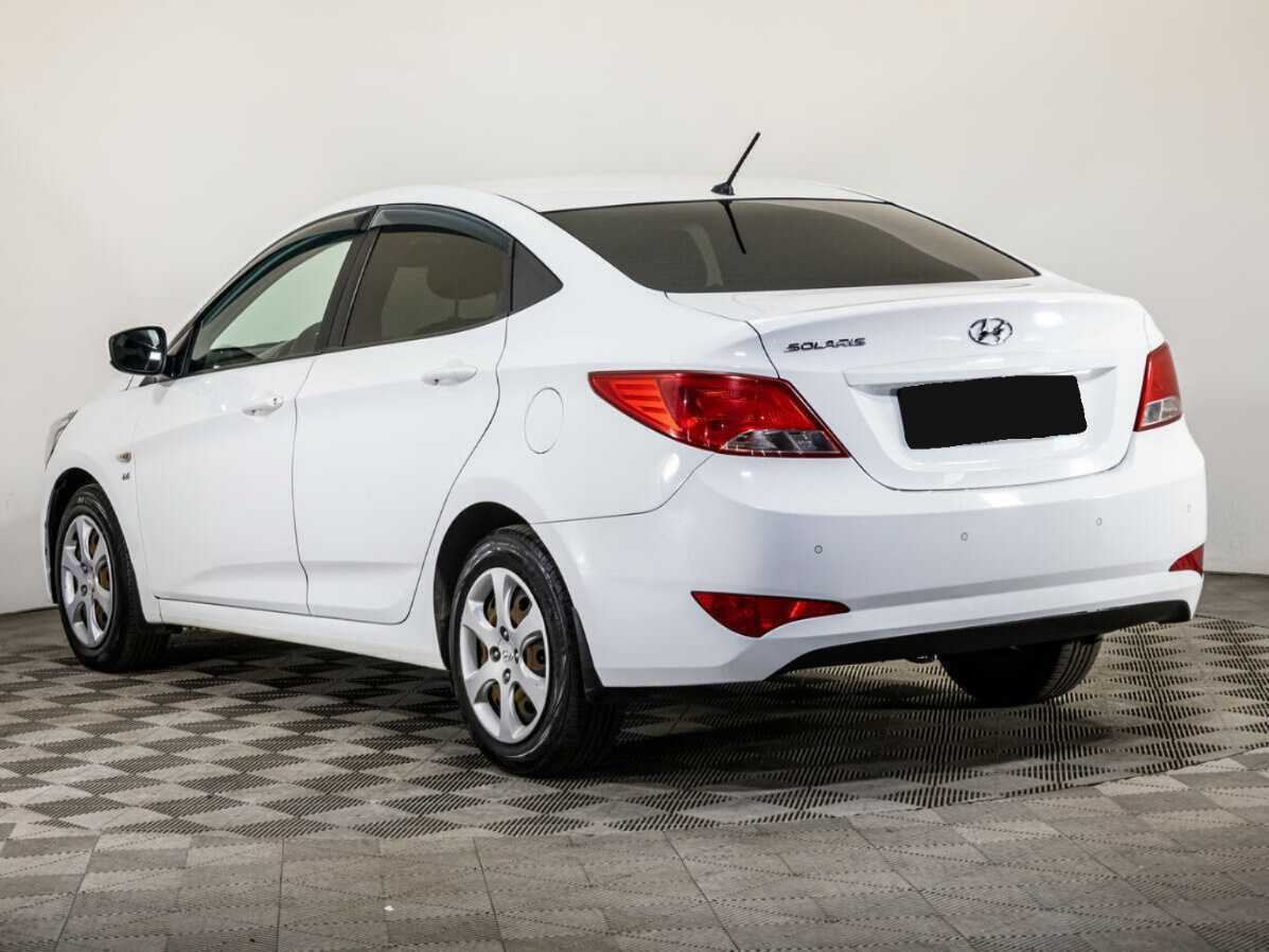 Купить Hyundai Solaris с пробегом. Фото: #6