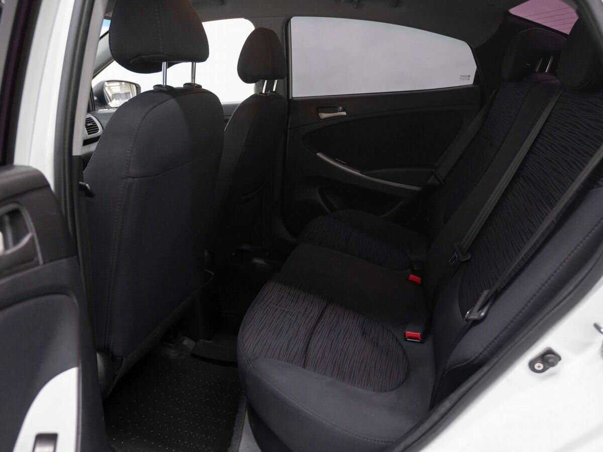 Купить Hyundai Solaris с пробегом. Фото: #9