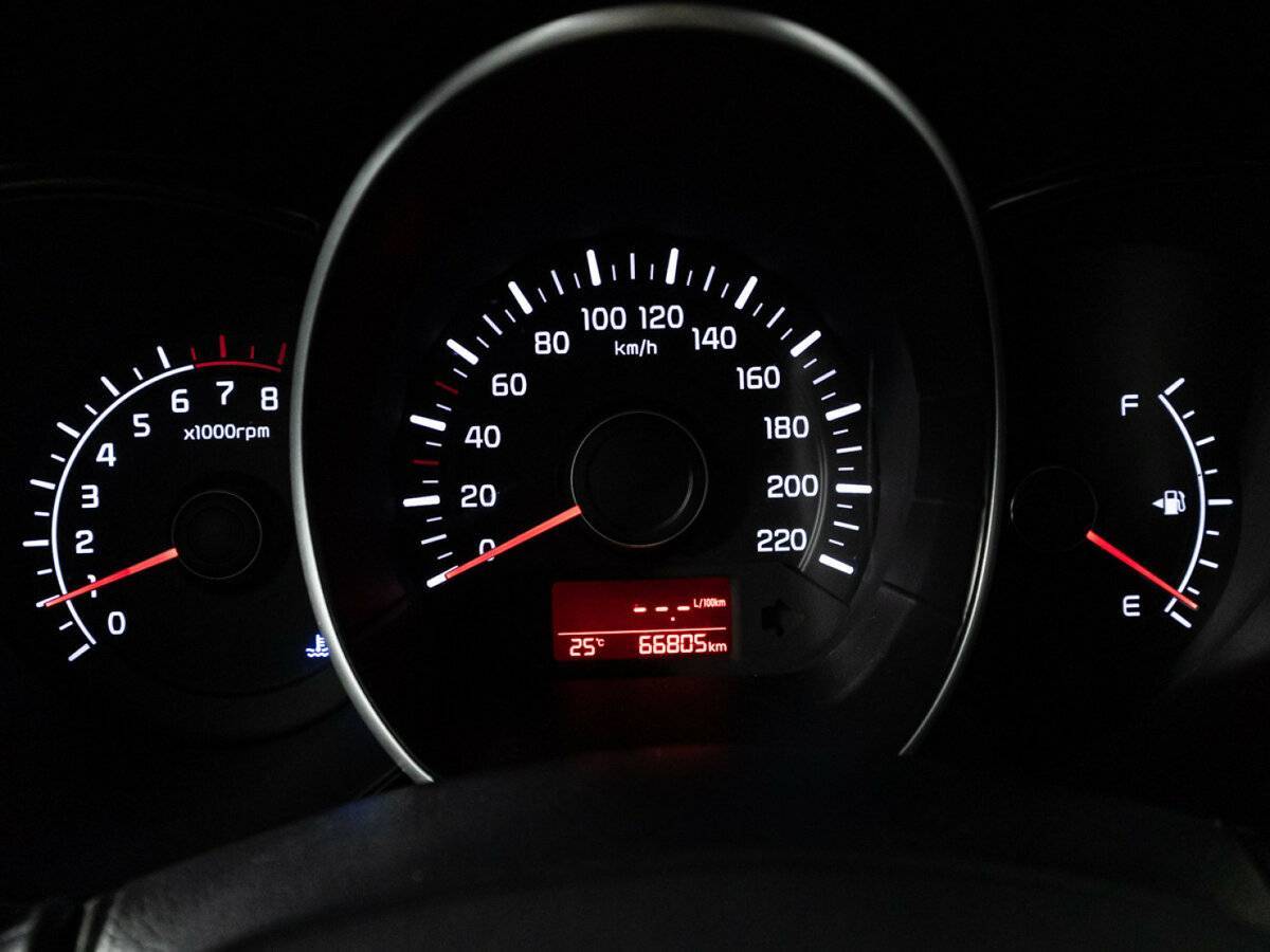 Купить Kia Rio с пробегом. Фото: #11