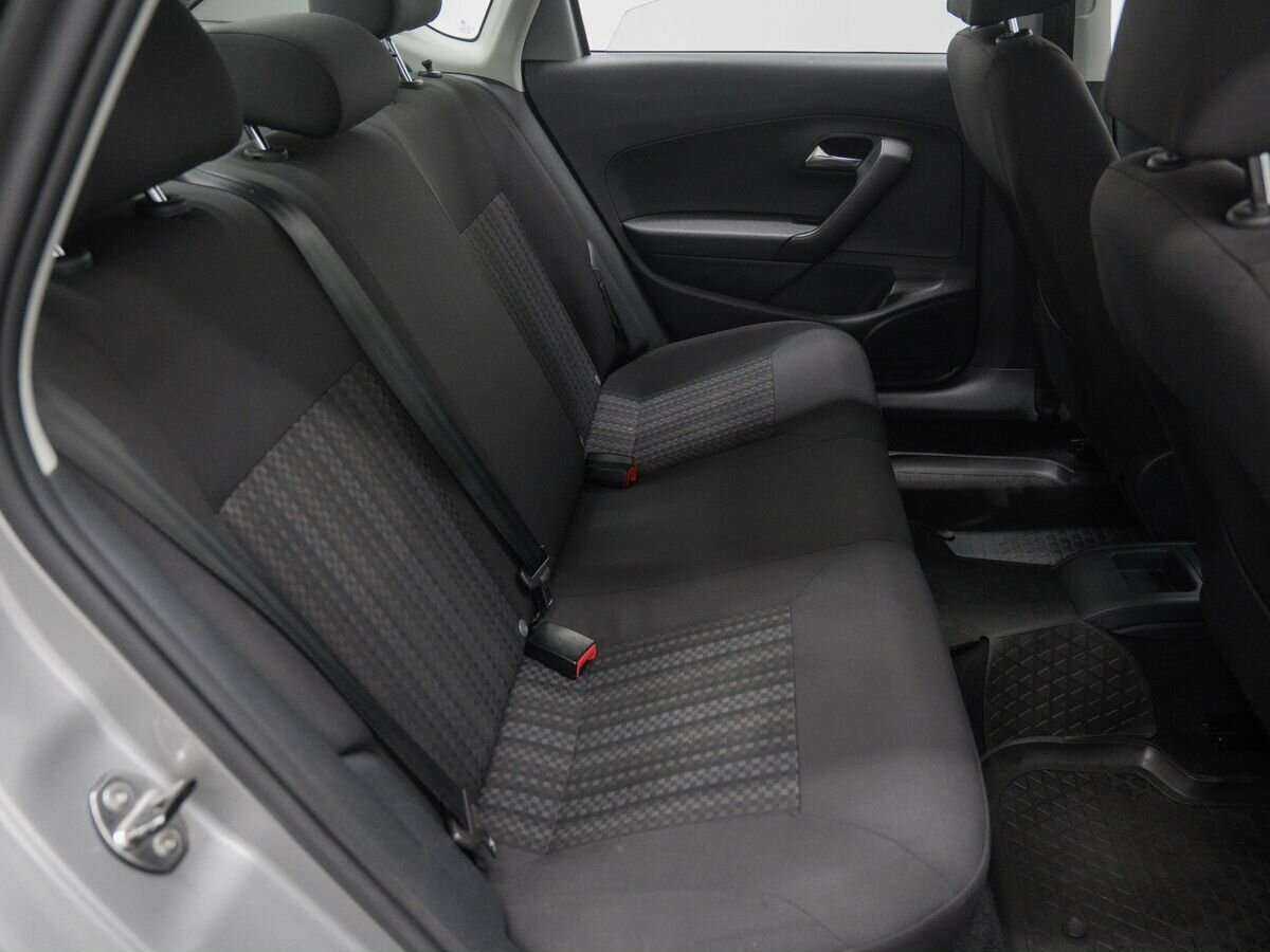 Купить Volkswagen Polo с пробегом. Фото: #8