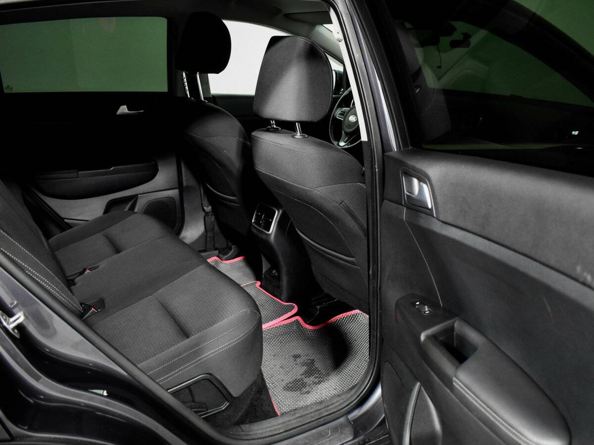 Купить Kia Sportage с пробегом. Фото: #11