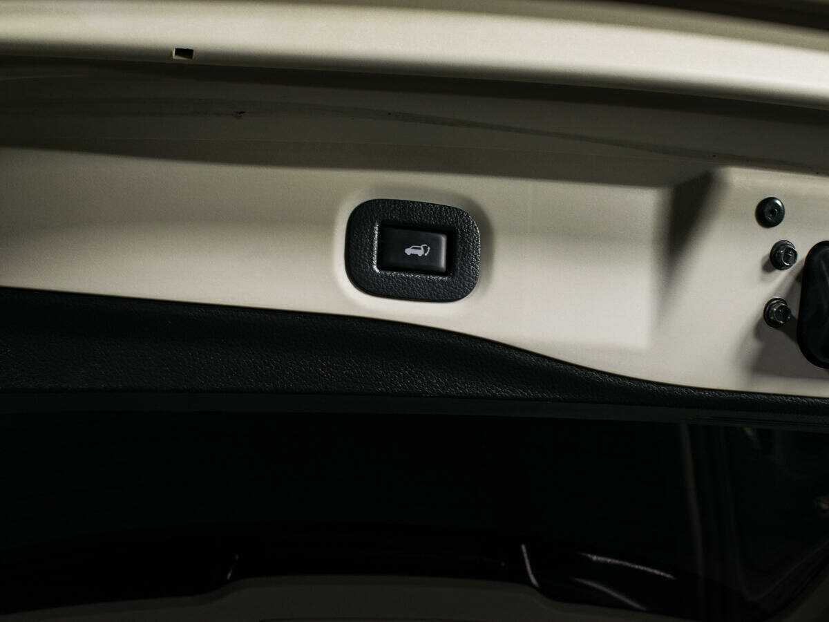 Купить Nissan X-Trail с пробегом. Фото: #9