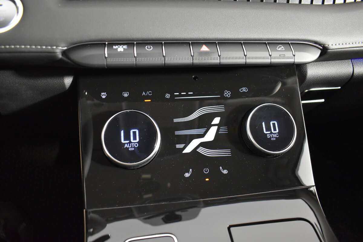 Купить EXEED LX с пробегом. Фото: #18