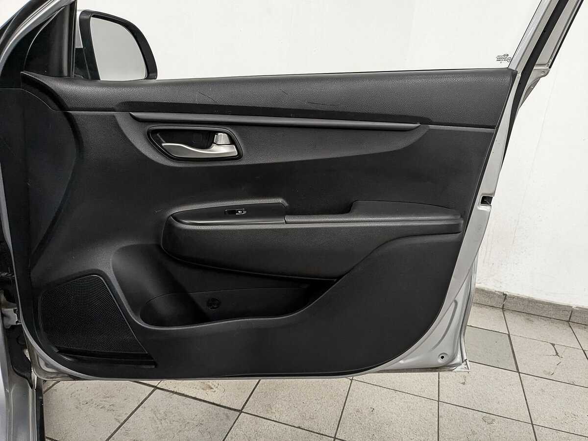 Купить Kia Rio с пробегом. Фото: #22