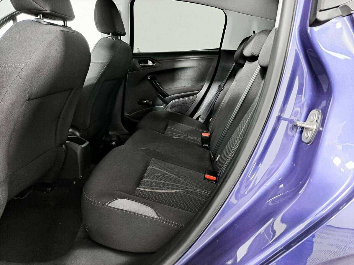 Купить Peugeot 208 с пробегом. Фото: #9