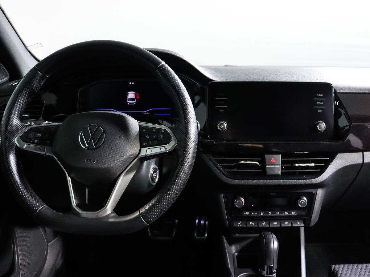 Купить Volkswagen Polo с пробегом. Фото: #11