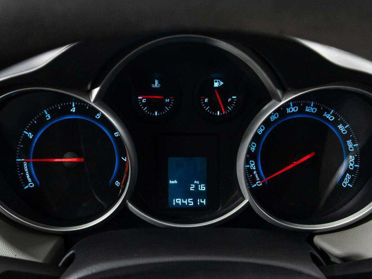 Купить Chevrolet Cruze с пробегом. Фото: #11