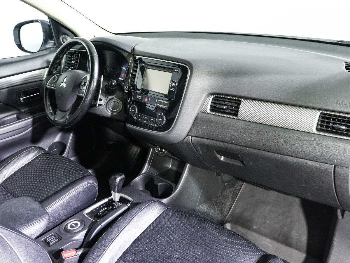 Купить Mitsubishi Outlander с пробегом. Фото: #7