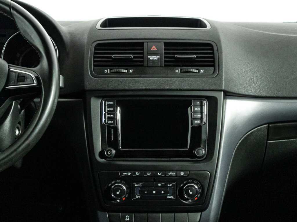 Купить Skoda Yeti с пробегом. Фото: #13