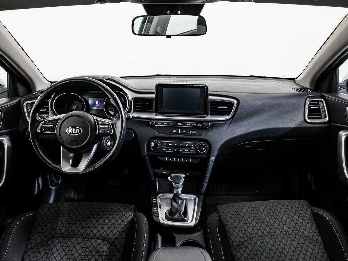 Купить Kia Ceed с пробегом. Фото: #12