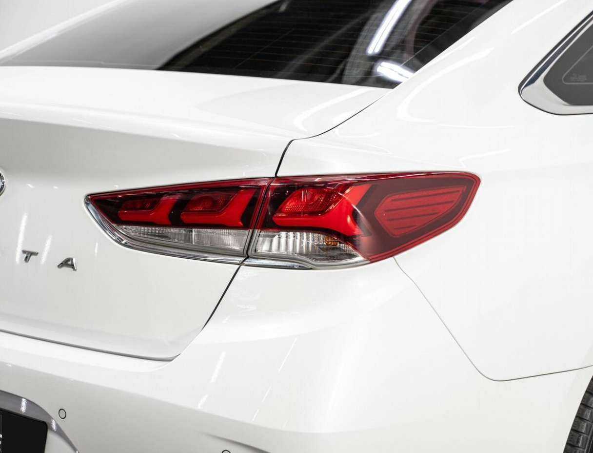 Купить Hyundai Sonata с пробегом. Фото: #9