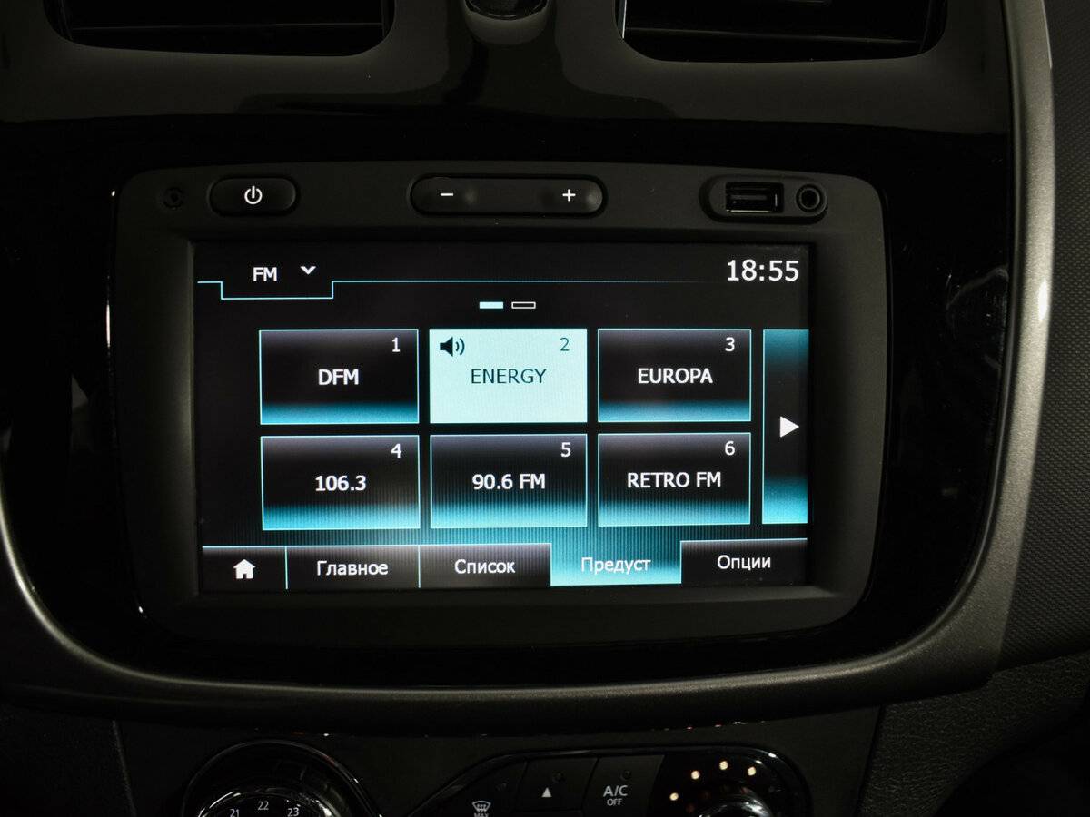 Купить Renault Sandero с пробегом. Фото: #15