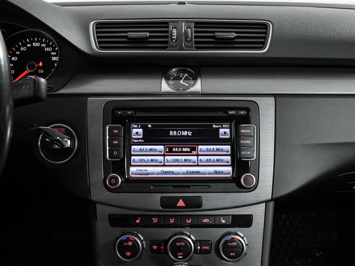 Купить Volkswagen Passat с пробегом. Фото: #13