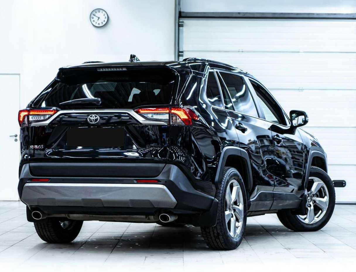 Купить Toyota RAV4 с пробегом. Фото: #2