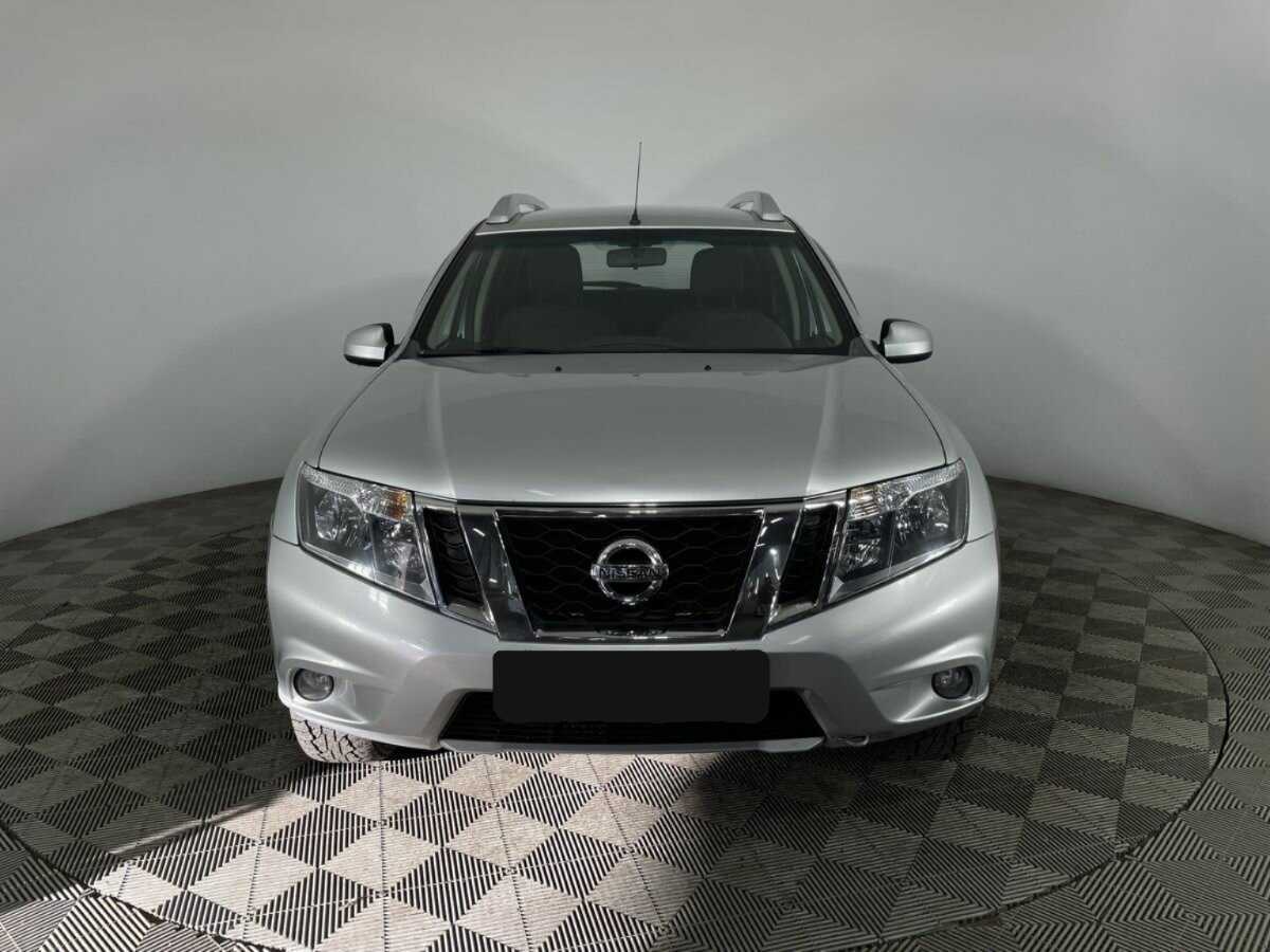 Купить Nissan Terrano с пробегом. Фото: #1