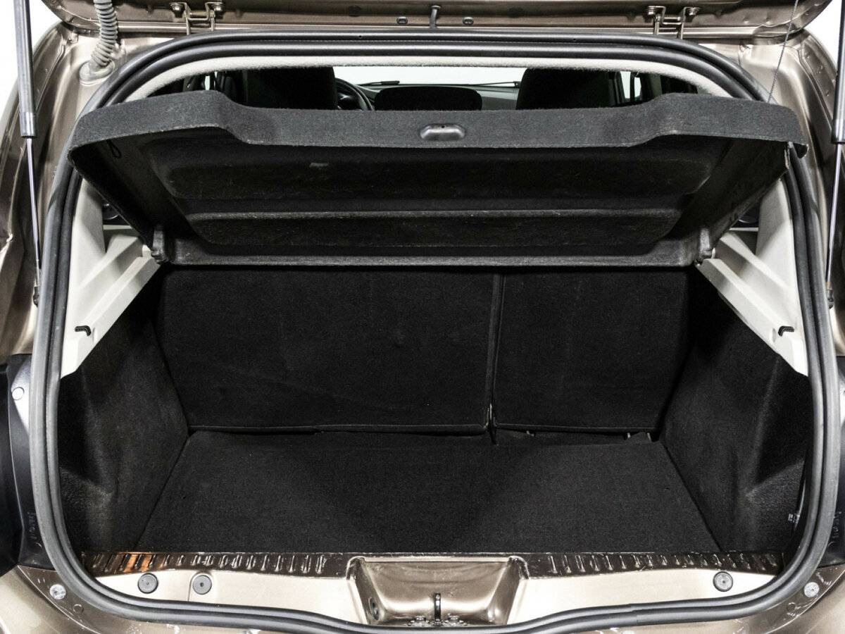 Купить Renault Sandero с пробегом. Фото: #30