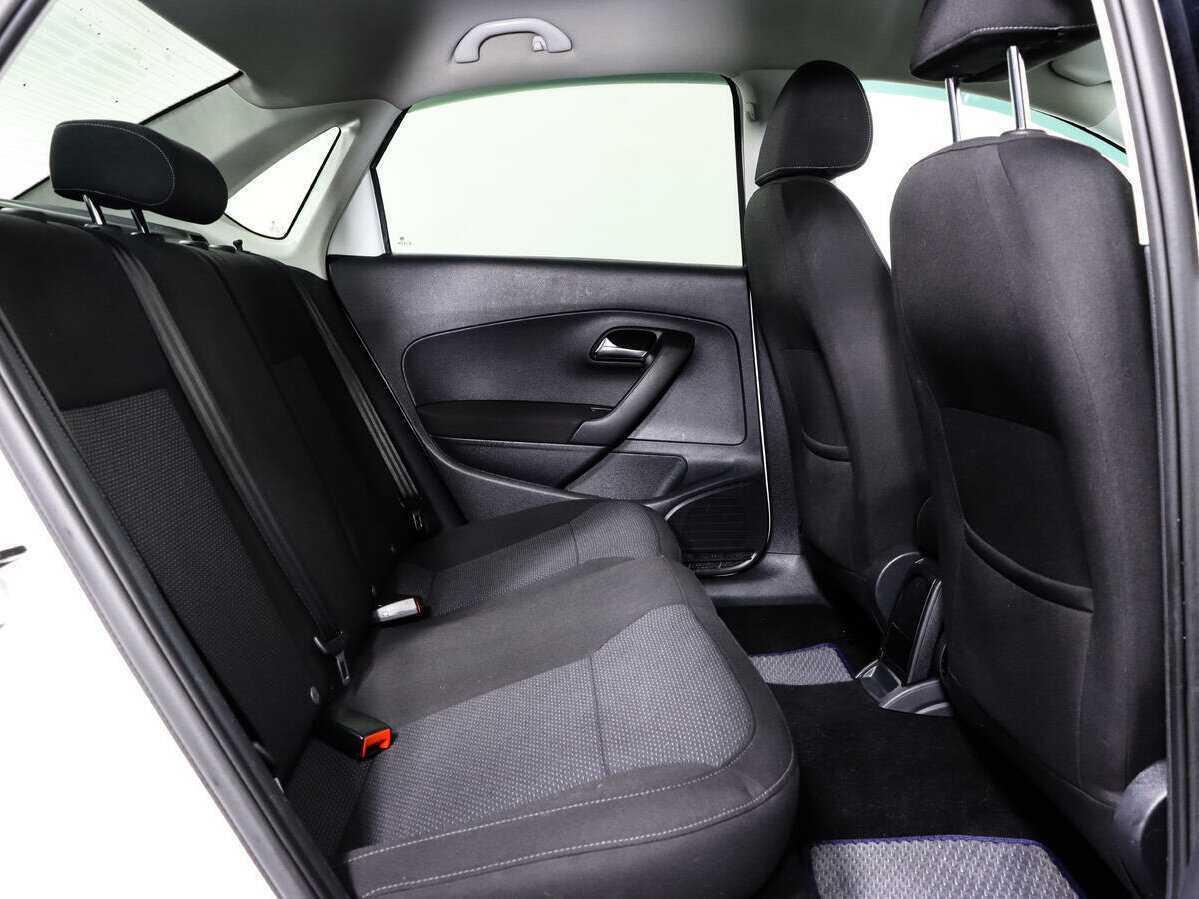 Купить Volkswagen Polo с пробегом. Фото: #12