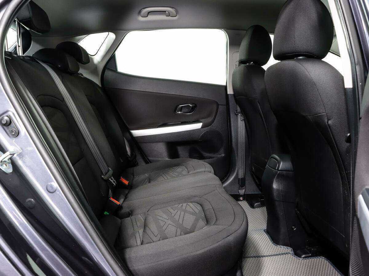 Купить Kia Ceed с пробегом. Фото: #10
