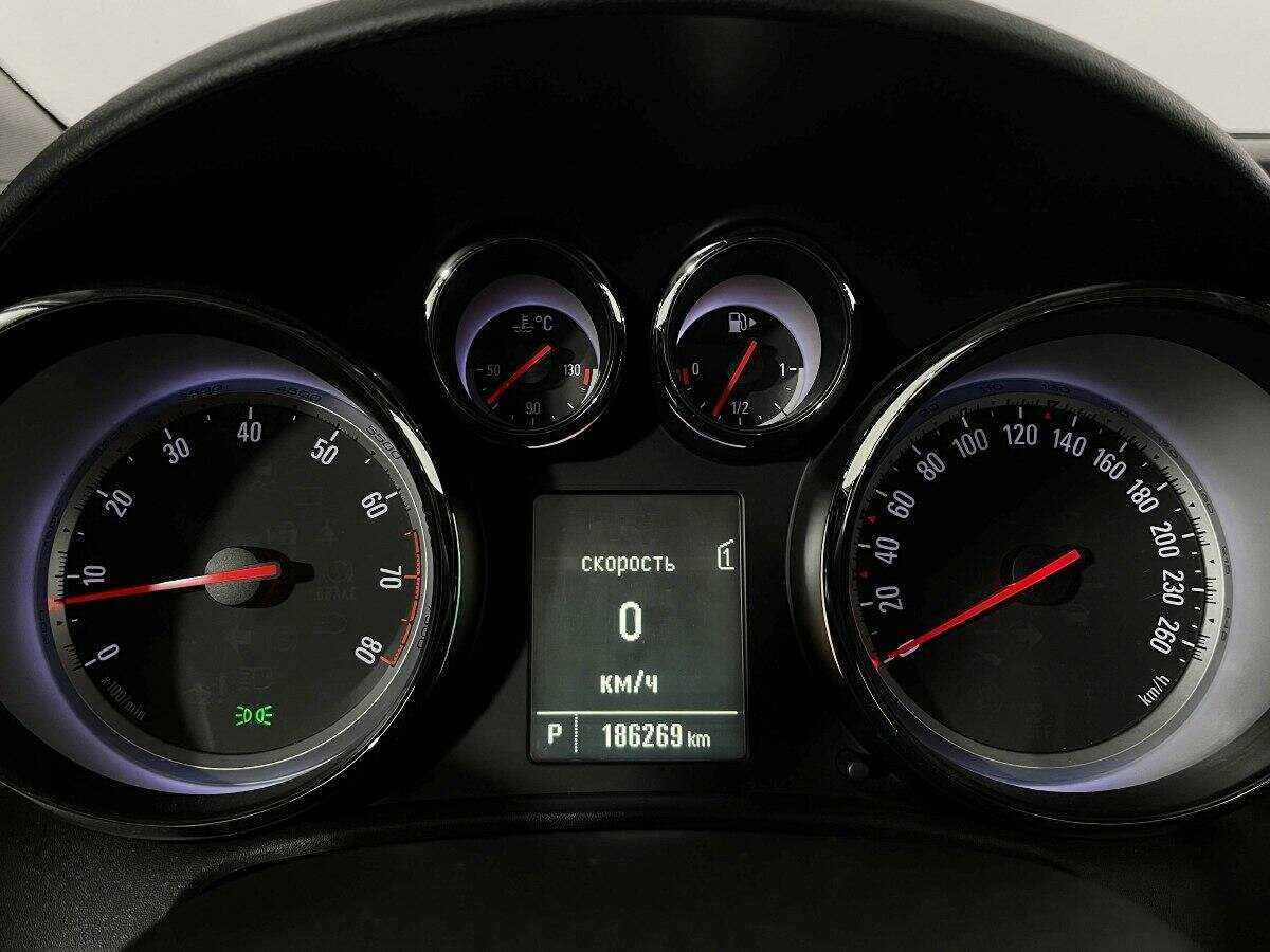 Купить Opel Astra с пробегом. Фото: #10