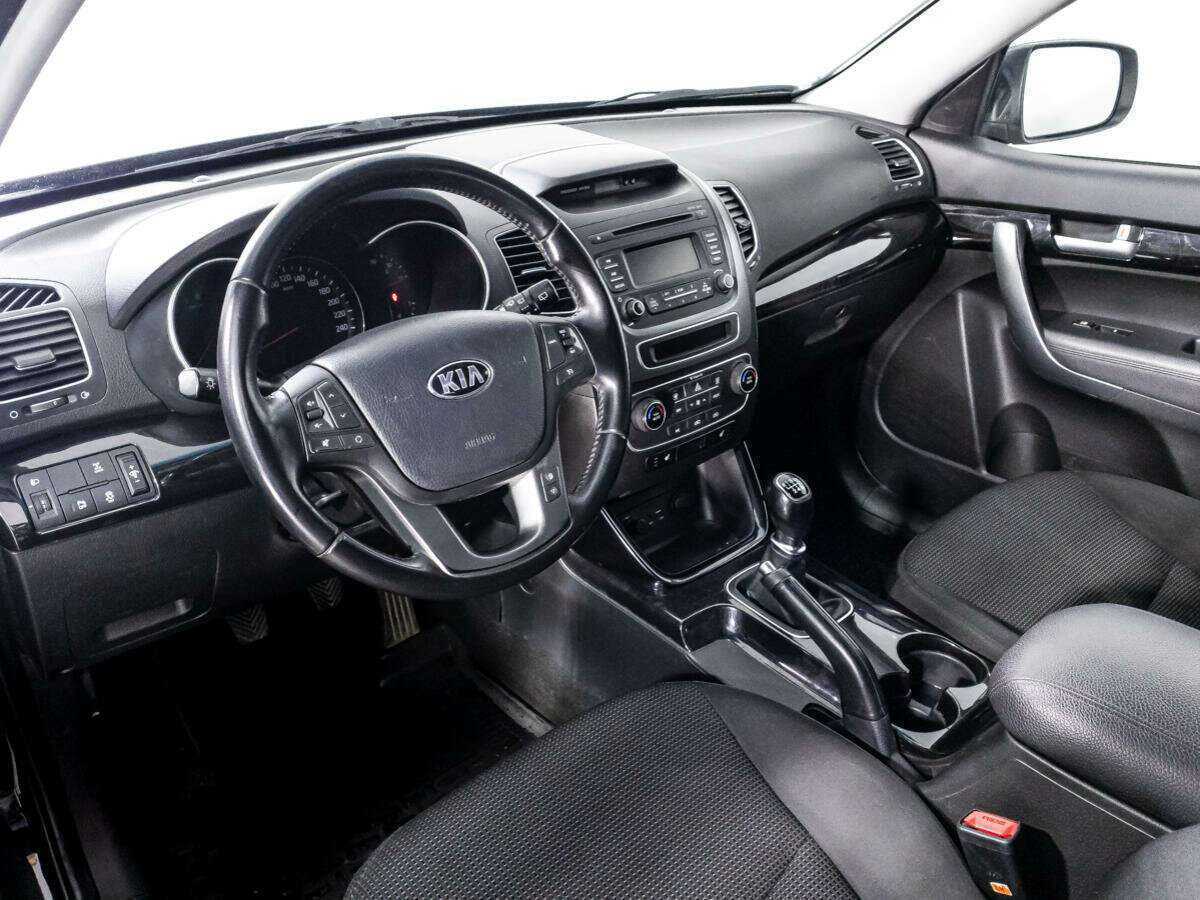 Купить Kia Sorento с пробегом. Фото: #10