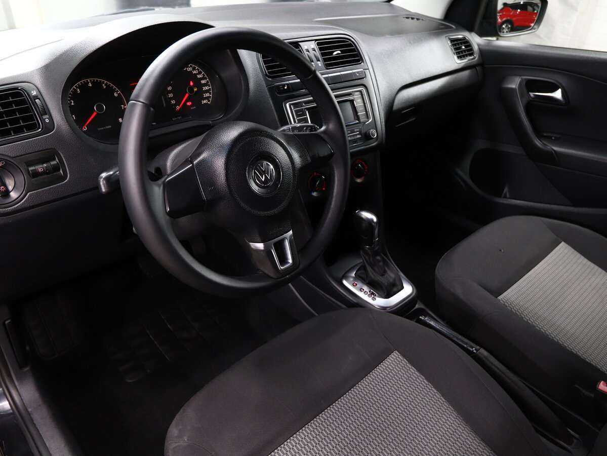 Купить Volkswagen Polo с пробегом. Фото: #5
