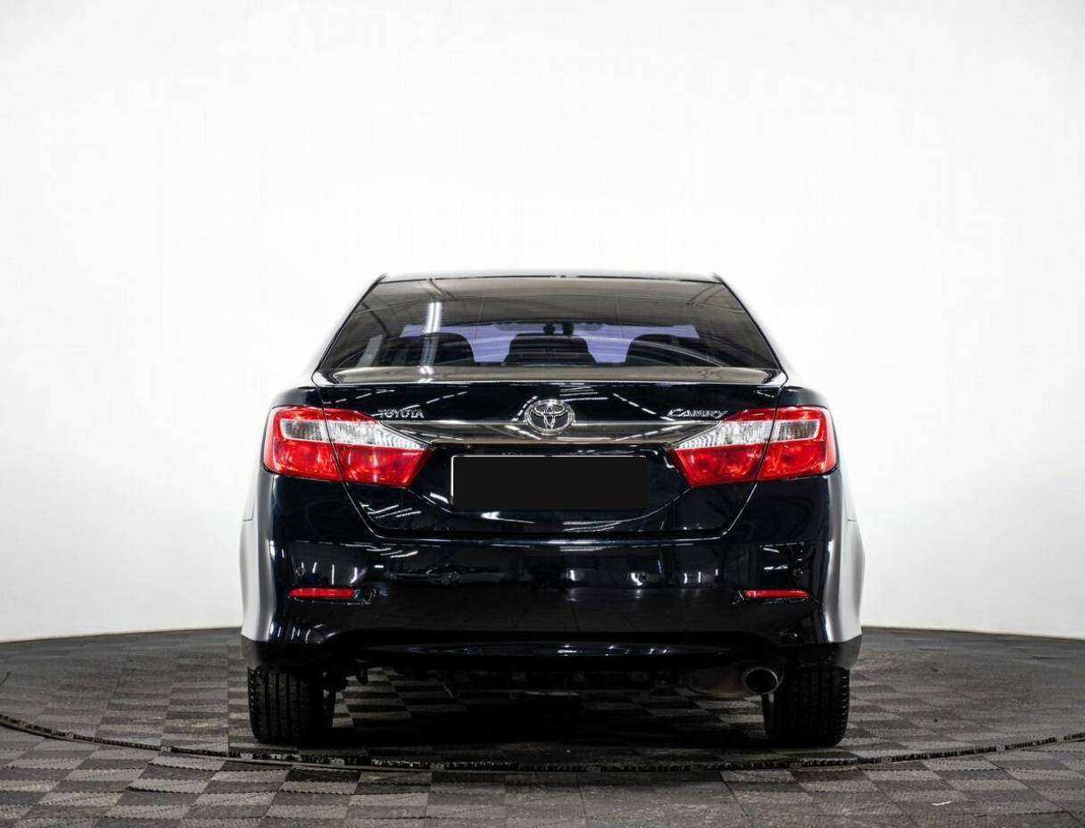 Купить Toyota Camry с пробегом. Фото: #4