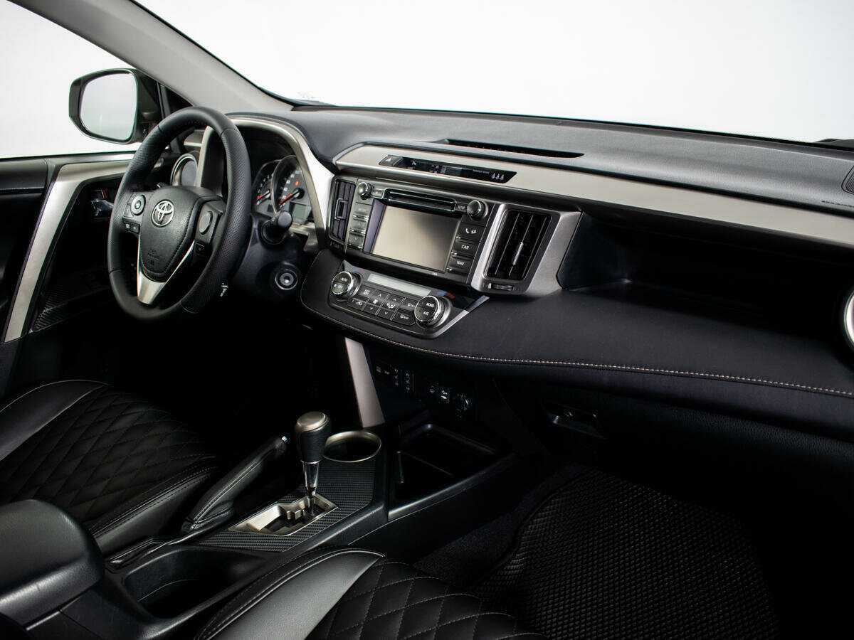 Купить Toyota RAV4 с пробегом. Фото: #6