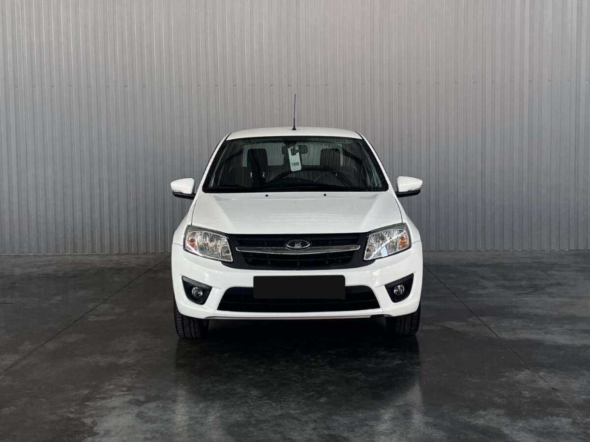 Купить Lada (ВАЗ) Granta с пробегом. Фото: #1