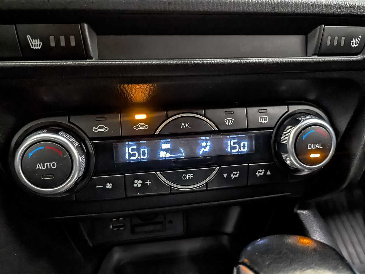 Купить Mazda 3 с пробегом. Фото: #18