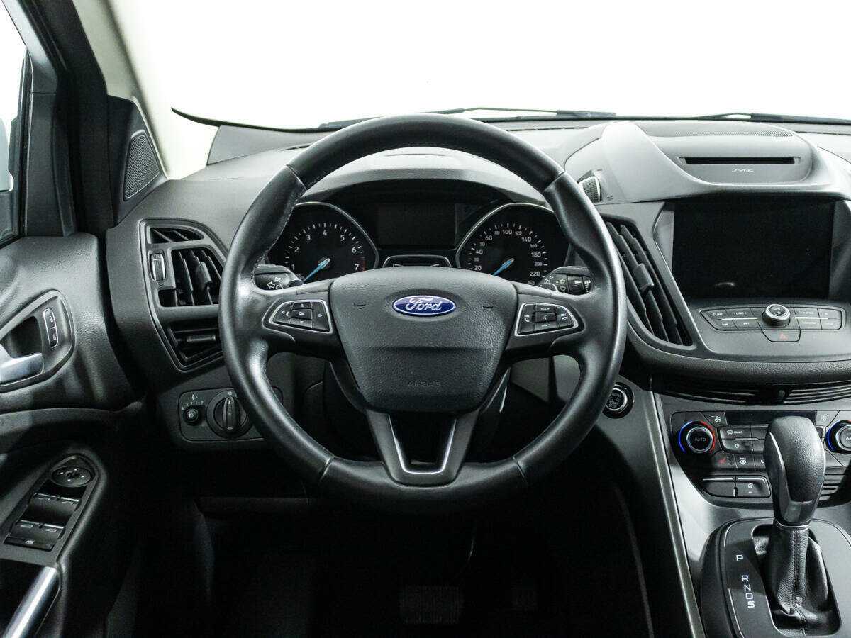 Купить Ford Kuga с пробегом. Фото: #15