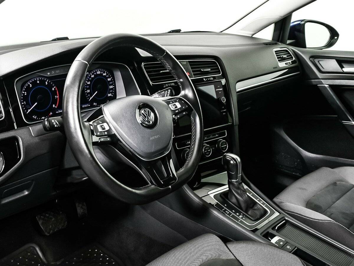 Купить Volkswagen Golf с пробегом. Фото: #12