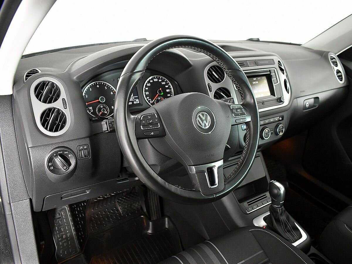 Купить Volkswagen Tiguan с пробегом. Фото: #6