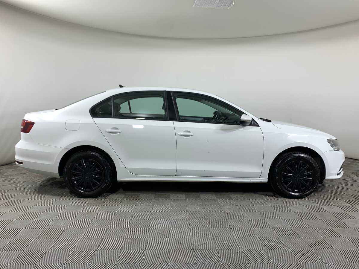 Купить Volkswagen Jetta с пробегом. Фото: #3